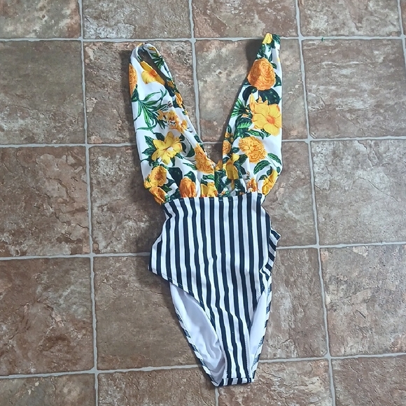 Cupshe Other - NWT Cupshe One-Piece Swimsuit - Yellow Floral And Black White Striped Size L